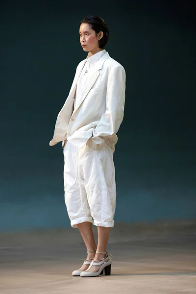 Look 31